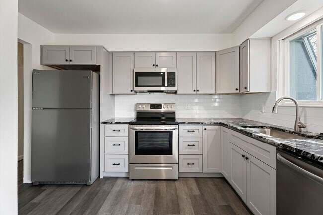 Building Photo - Azalea1629(KP-JF)