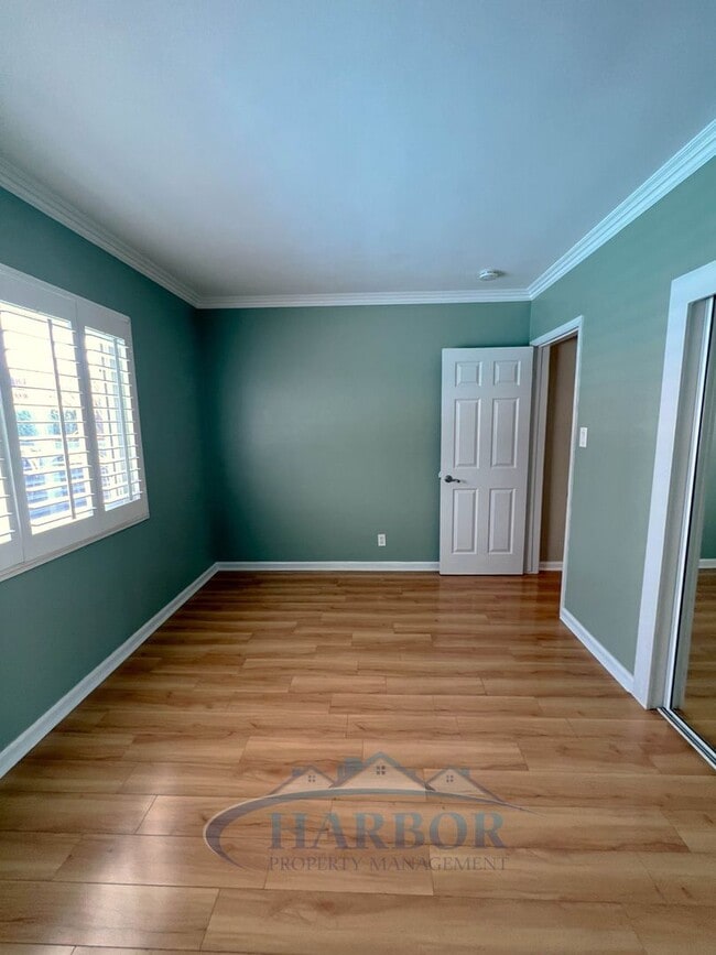 Building Photo - Beachside Charm – 2 Bed, 2 Bath.