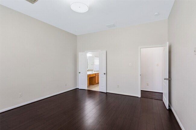 Building Photo - 24322 Bella Florence Dr