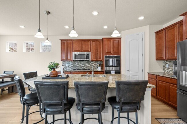 Building Photo - 2414 Leafdale Cir