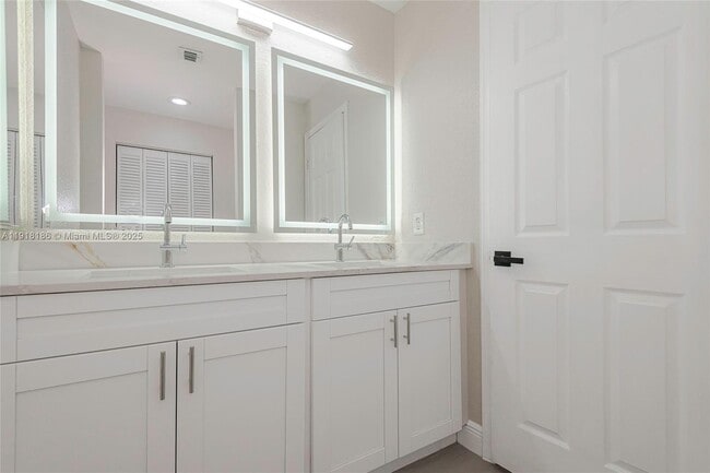 Building Photo - 15848 SW 12th St