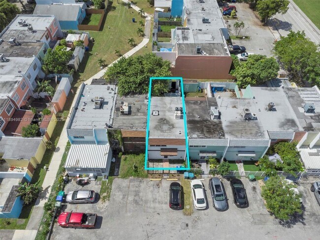 Building Photo - 508 NW 11th St