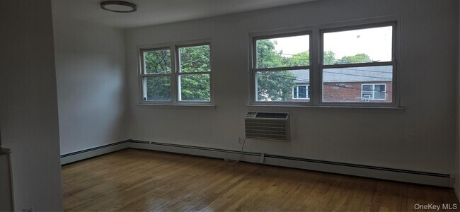Building Photo - 84-50 127th St