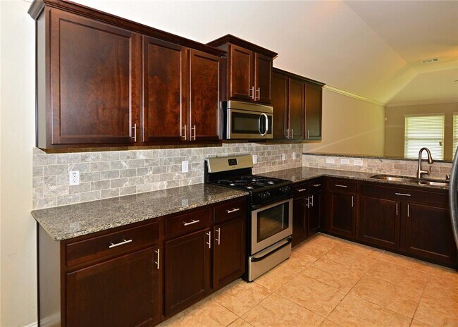 Building Photo - 6715 Rambling Manor Ct