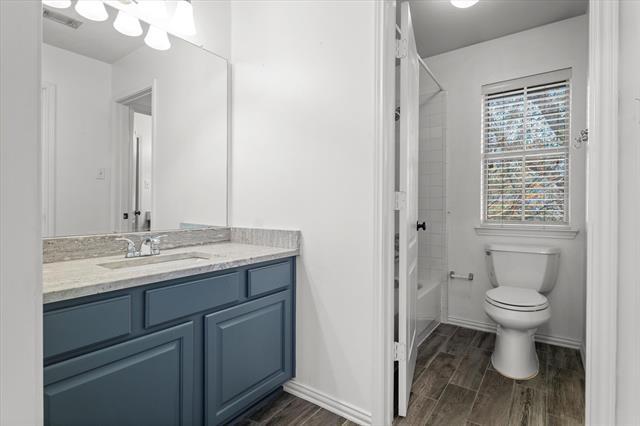 Building Photo - 4017 Strattford Dr
