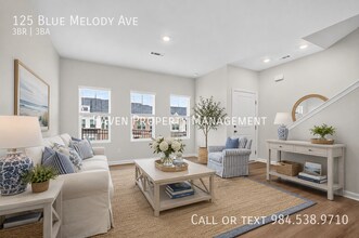 Building Photo - 125 Blue Melody Ave