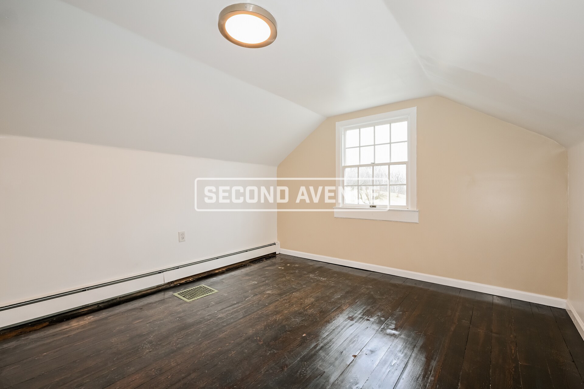 Building Photo - 633 Beatty Rd