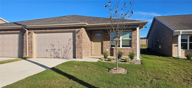 Building Photo - 624 NW 69th Ave