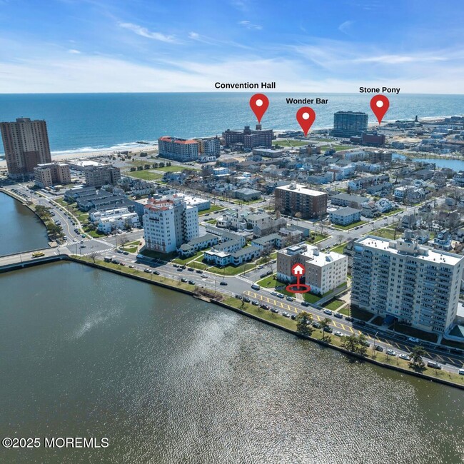 Building Photo - 500 Deal Lake Dr