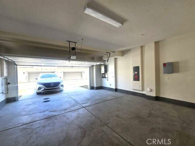Building Photo - 16030 Lasselle St