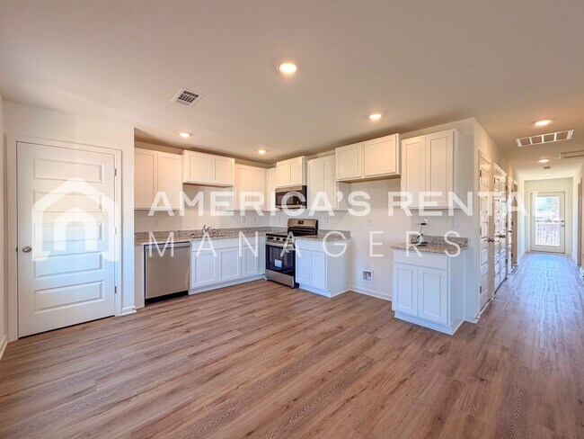 Building Photo - Coming Soon! Available to View NOW! DEPOSIT PENDING!