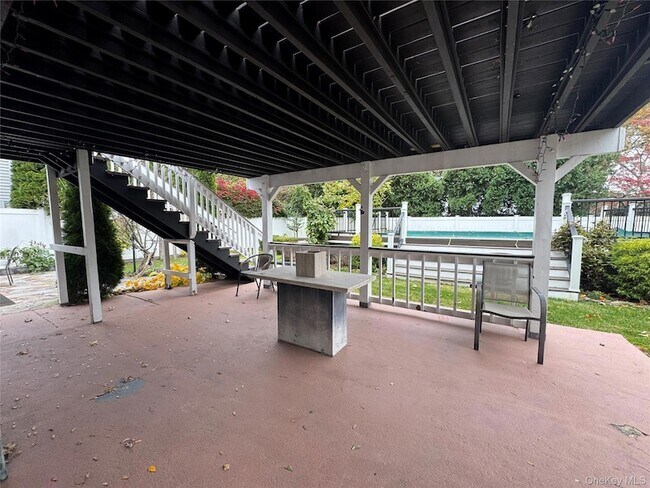 Building Photo - 6A James St