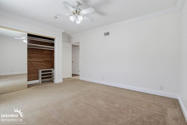 Building Photo - Spacious 3Bdm 2Ba Home Near Lake San Marcos!