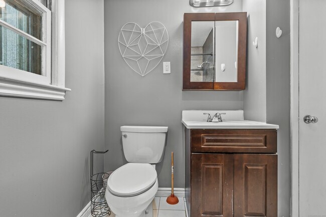 Building Photo - 37 Tarinelli Cir