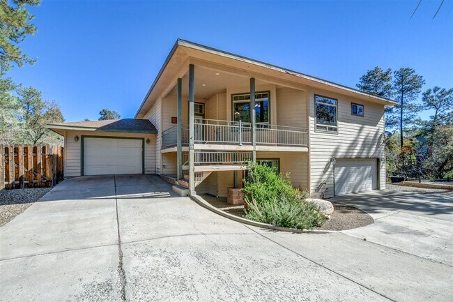 Building Photo - Beautiful home in the Mountain Club!