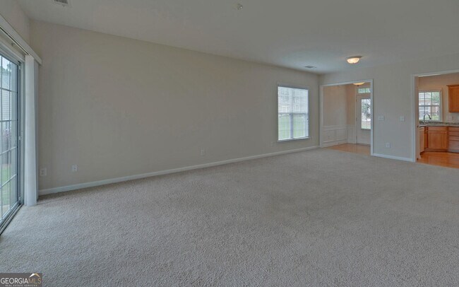 Building Photo - 6218 Azalea Way