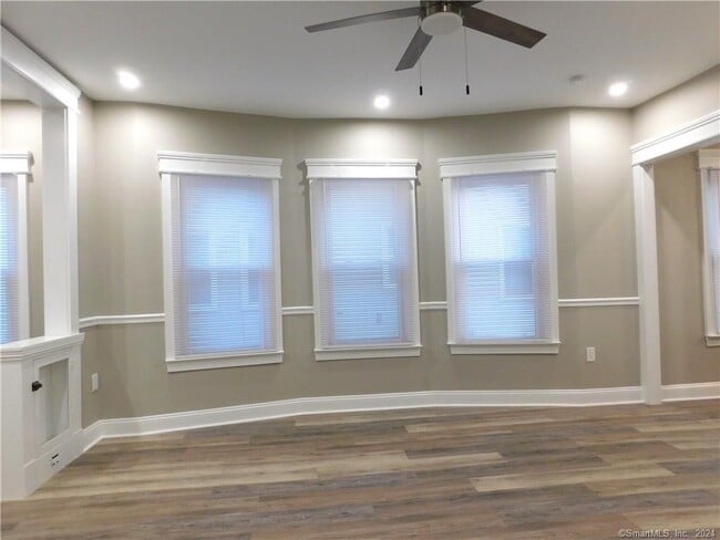 Building Photo - 216 Washington Ave