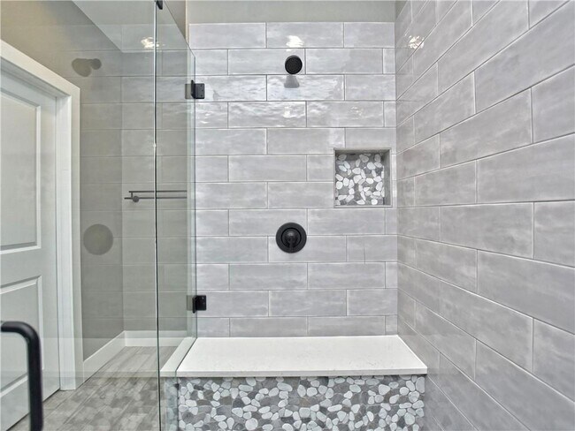 Building Photo - 16310 Forest Way