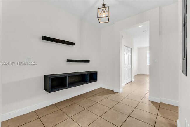 Building Photo - 936 SW 147th Ave