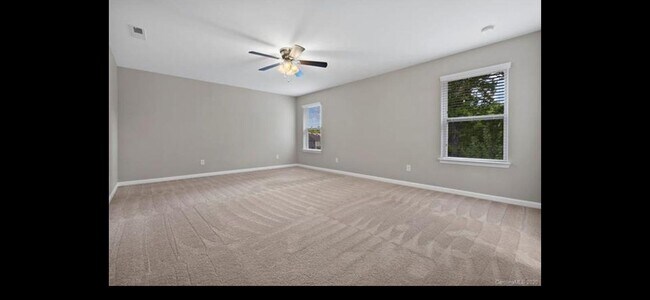 Building Photo - 2041 Fuschia Ct