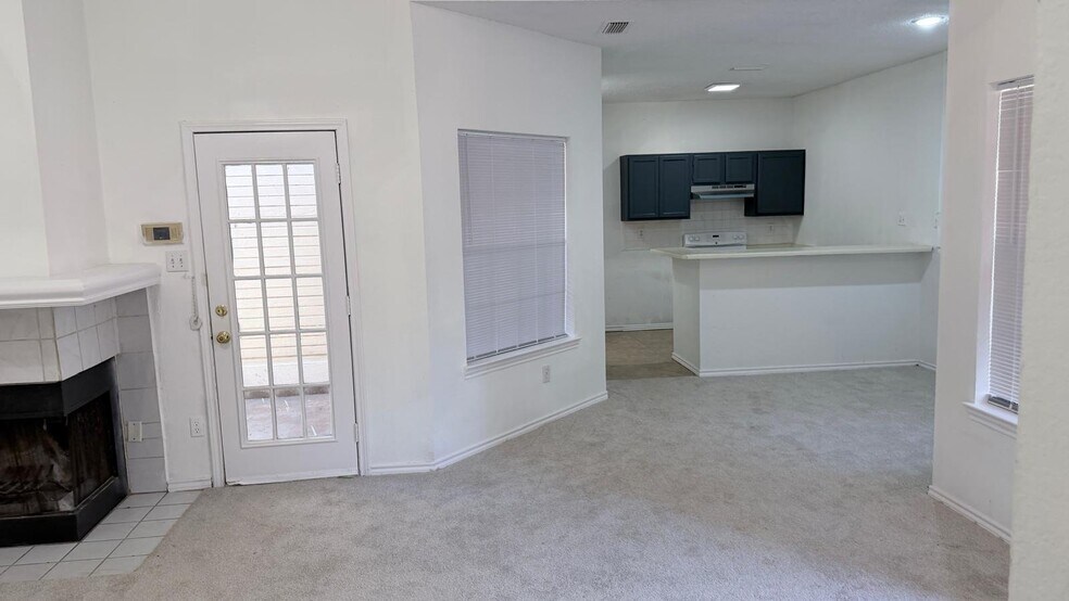 Building Photo - 4037 Hearthstone Dr
