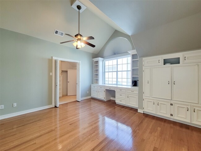 Building Photo - 6304 Pickens St