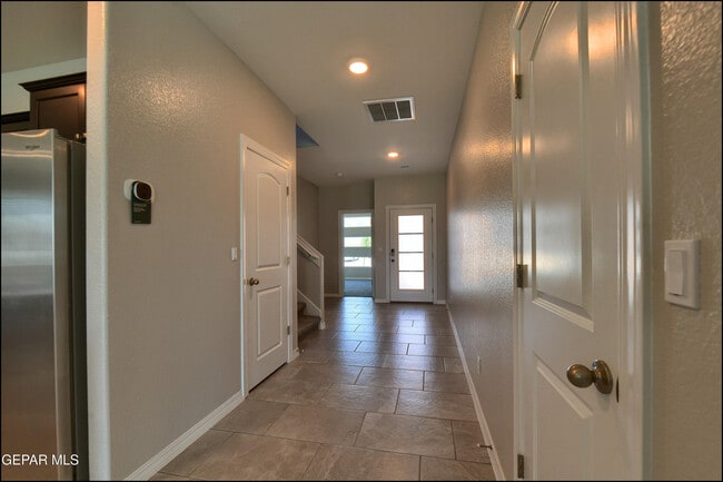 Building Photo - 12868 Star Gaze Ave
