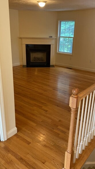 Living Room - 67 Princeton St