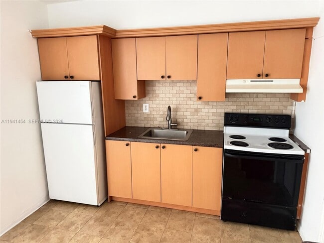 Building Photo - 5817 NW 37th St