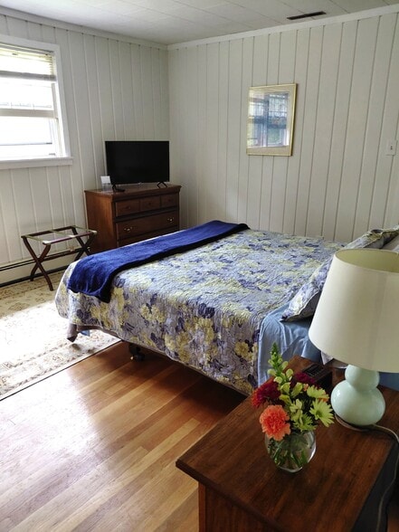 Building Photo - 3450 Doncaster Rd