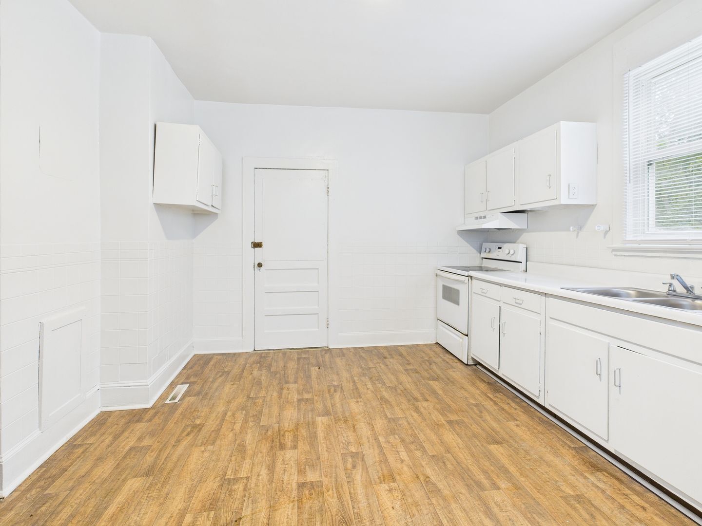 Building Photo - 404 Beech St