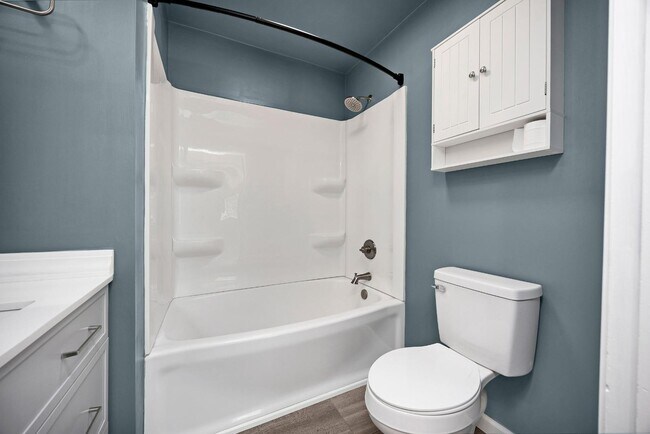 Building Photo - 414 Churchill Ct