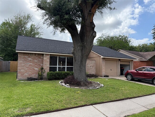 Building Photo - 11811 Spruce Mountain Dr
