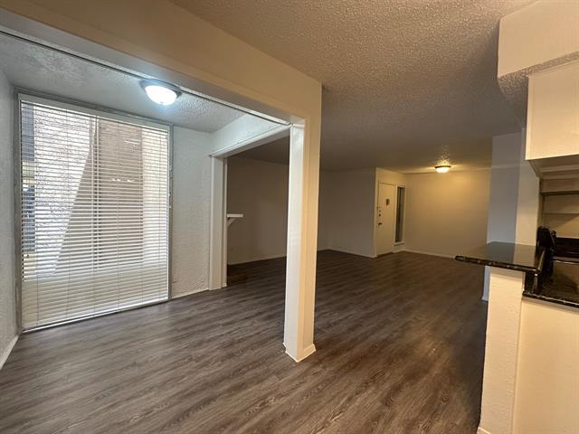 Building Photo - 4044 Buena Vista St