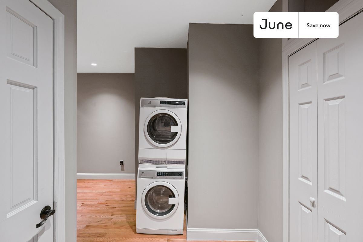 Building Photo - 20 Avenue A Ave