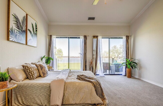 Building Photo - 1916 Signal Ridge Pl