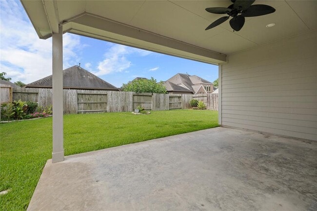 Building Photo - 13806 Wood Shadow Ln