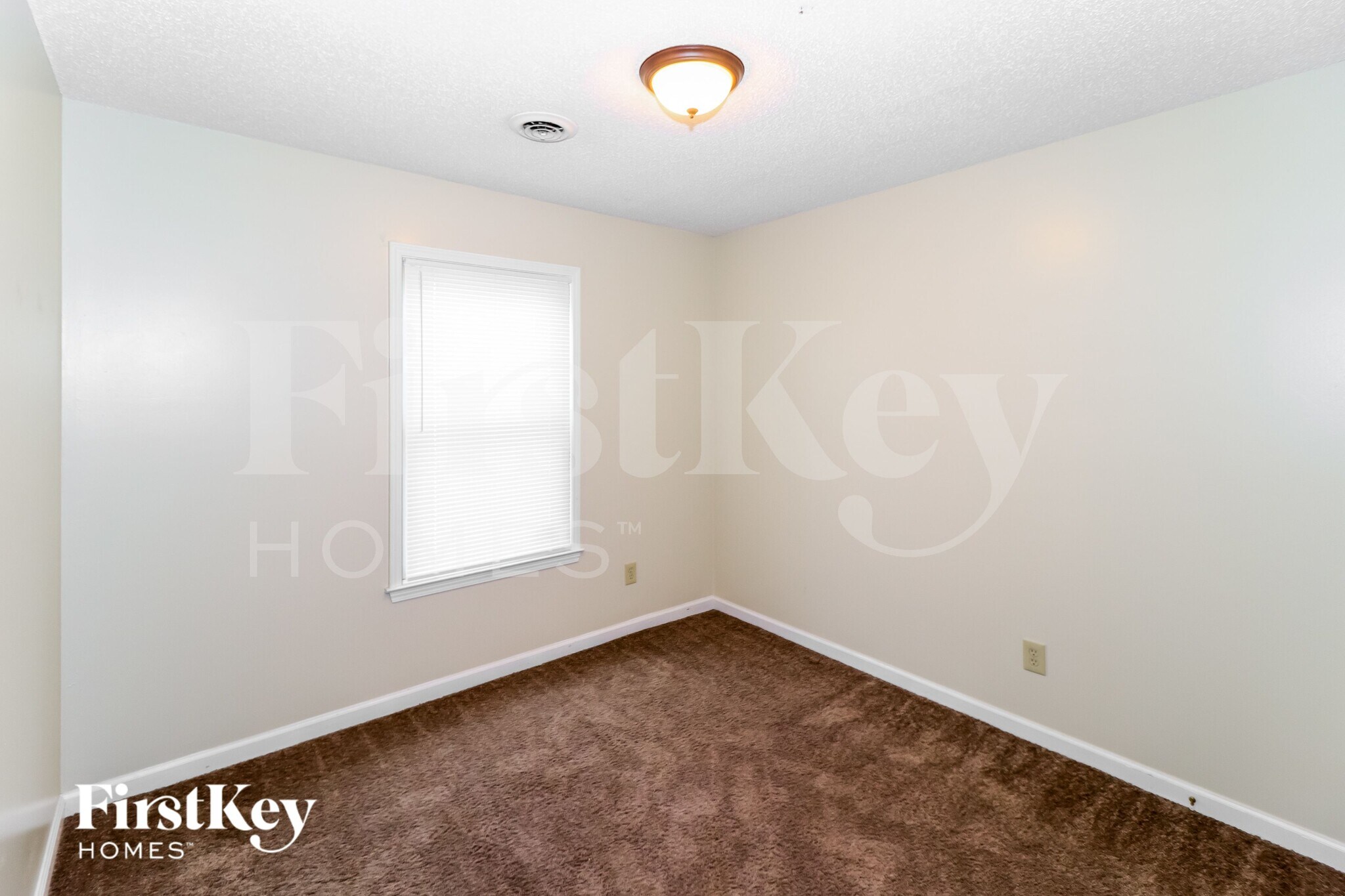 Building Photo - 2786 Dromedary Dr