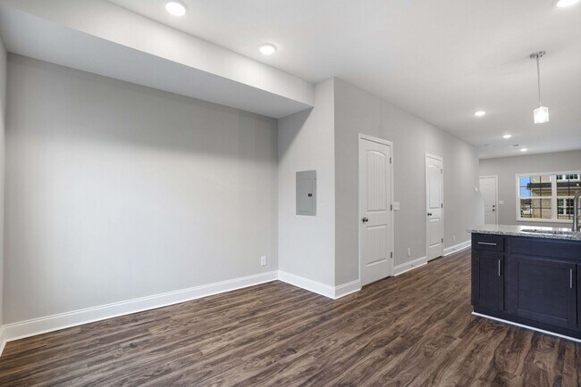 Building Photo - Pro Park Villages # 105