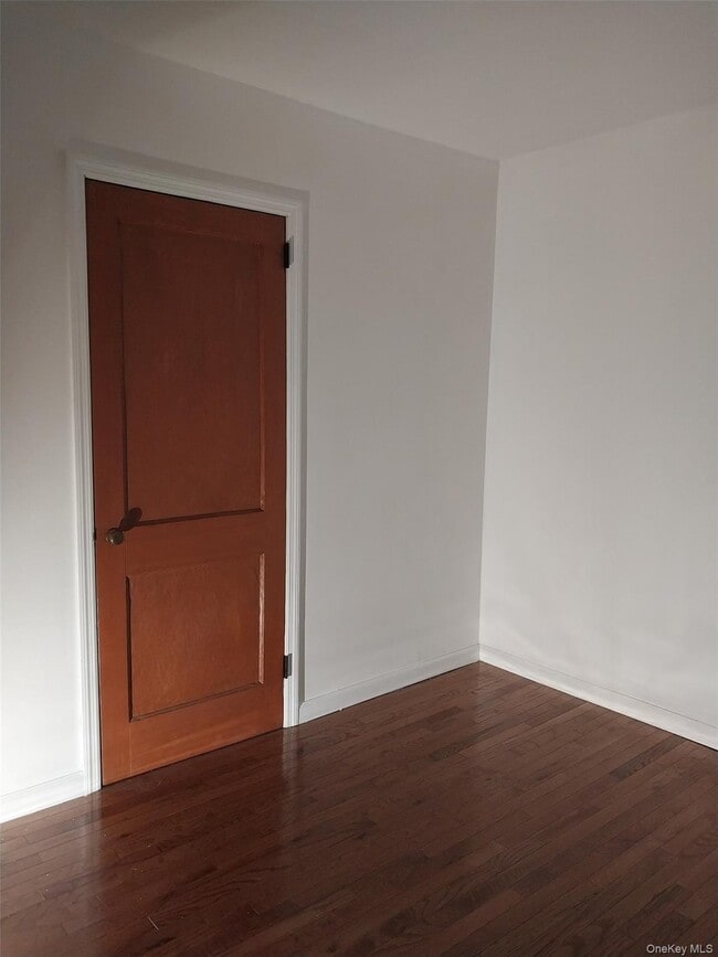 Building Photo - 282 Whittier Dr