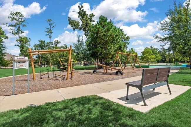Building Photo - 4071 Northern Spruce Dr