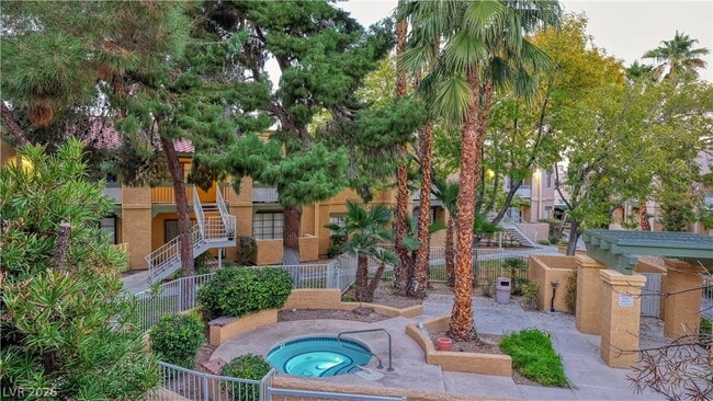 Building Photo - 5130 S Jones Blvd