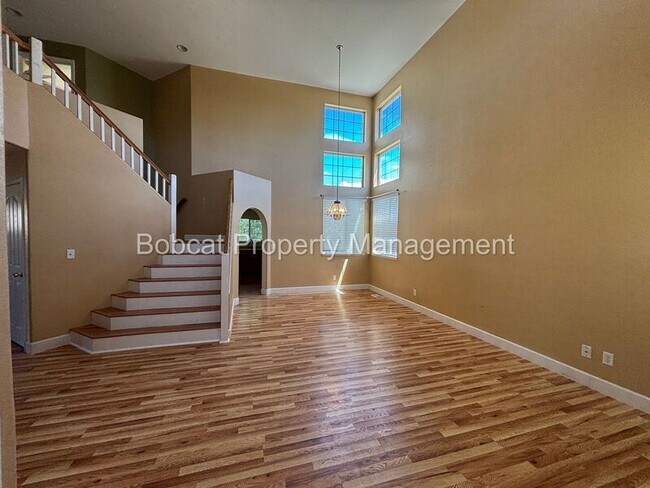 Building Photo - 1477 Ridge Point Dr