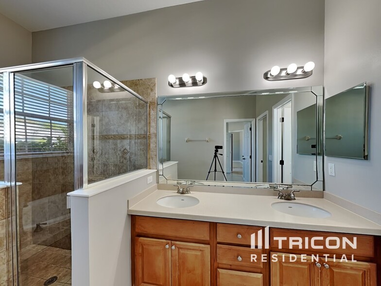Building Photo - 2782 Spicebush Loop