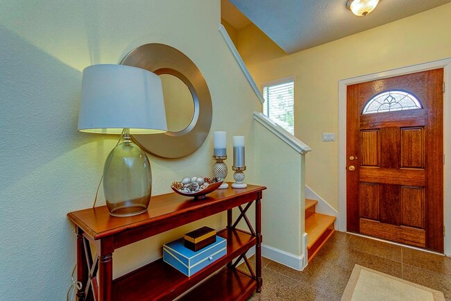 Building Photo - 1319 Birdsall St