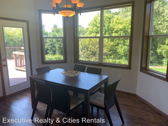 Building Photo - 6 br, 4 bath House - 6086 Summit Curve S