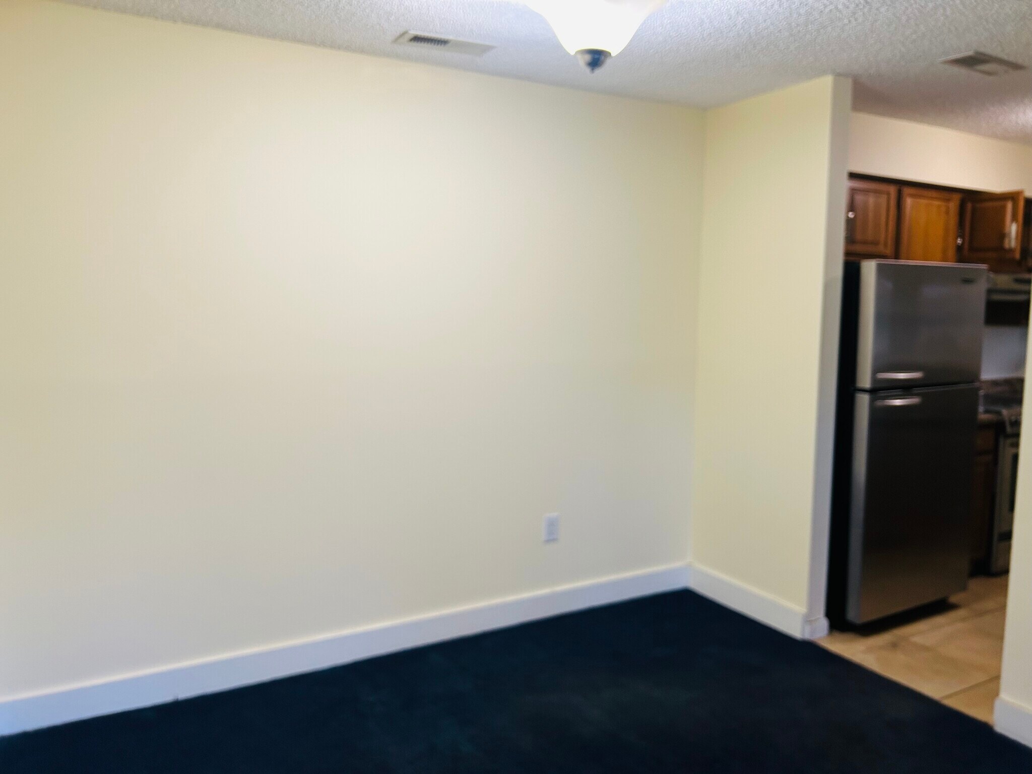 Building Photo - 1914 Aspen Dr