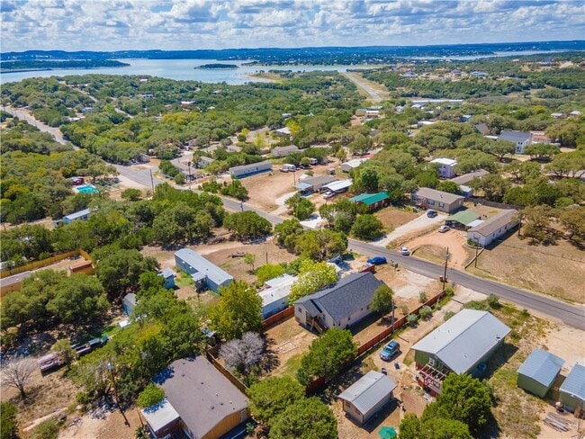 Building Photo - 691 Tamarack Dr