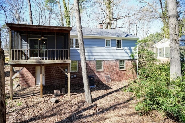 Building Photo - Updated Three Bedroom Home!