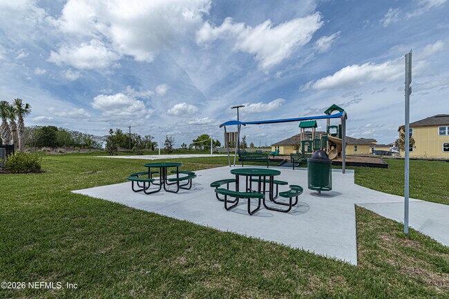 Building Photo - 2262 Willow Springs Dr